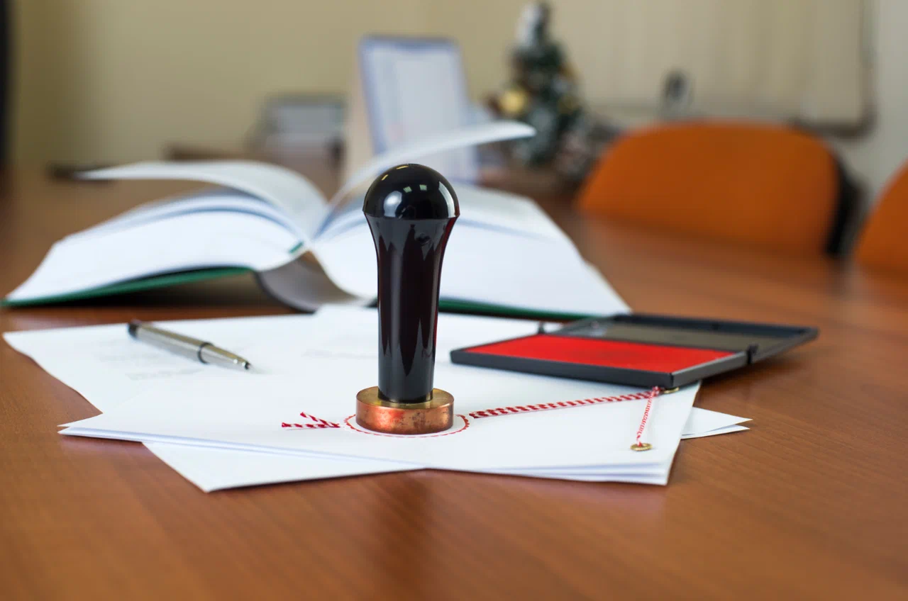 How to Become a Certified Notary in Colorado